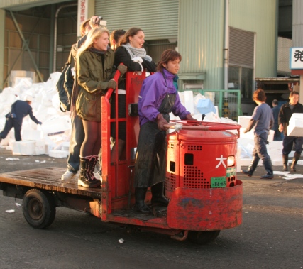 sm20051119 Tsukiji Fish Market 115.jpg